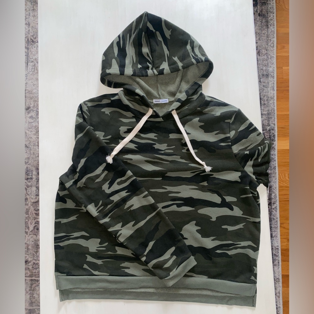 Camo print hoodie